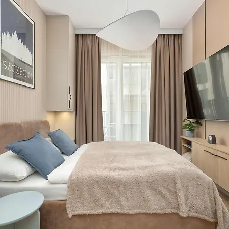 Διαμέρισμα Beige By The River In With Balcony By Renters